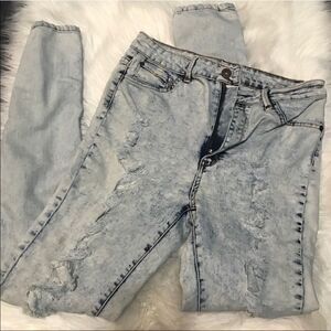 JC & JQ washed out light ripped Size 9 jeans